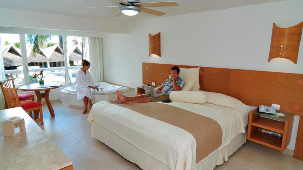 Ocean Spa Hotel Канкун Екстериор снимка